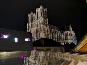 Logement Cosy rénové au pied de la Cathédrale avec climatisation